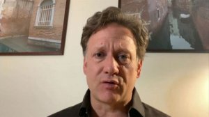 Политолог Вароли: уровень жизни в США ухудшается, многие не хотят ехать в страну