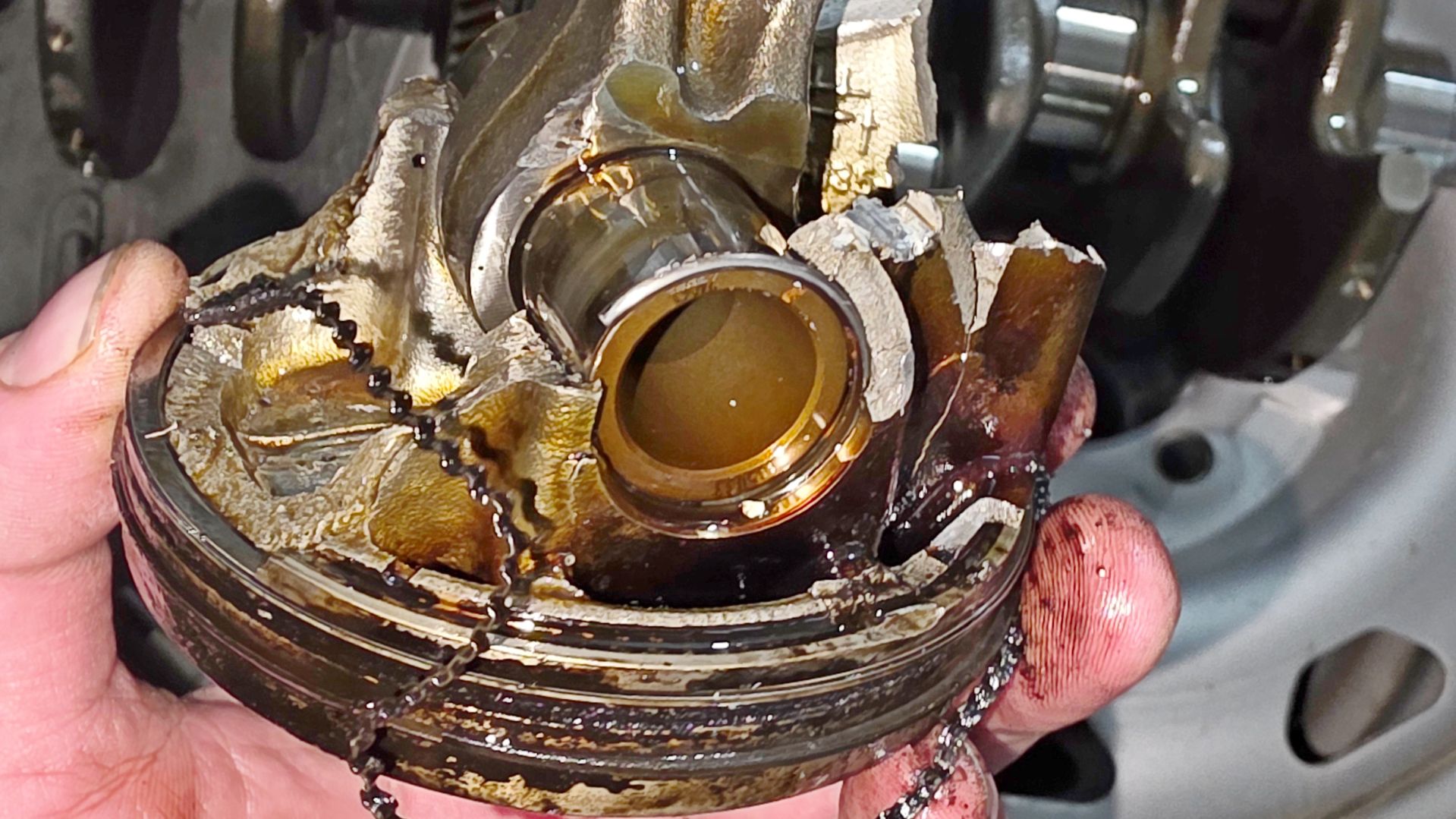 ДВС ECOBOOST 2.3 литра в разборе после кулака дружбы смотреть онлайн