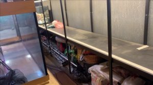 Задний фон в аквариуме и прокладка труб.Стойка для аквариумных рыб.