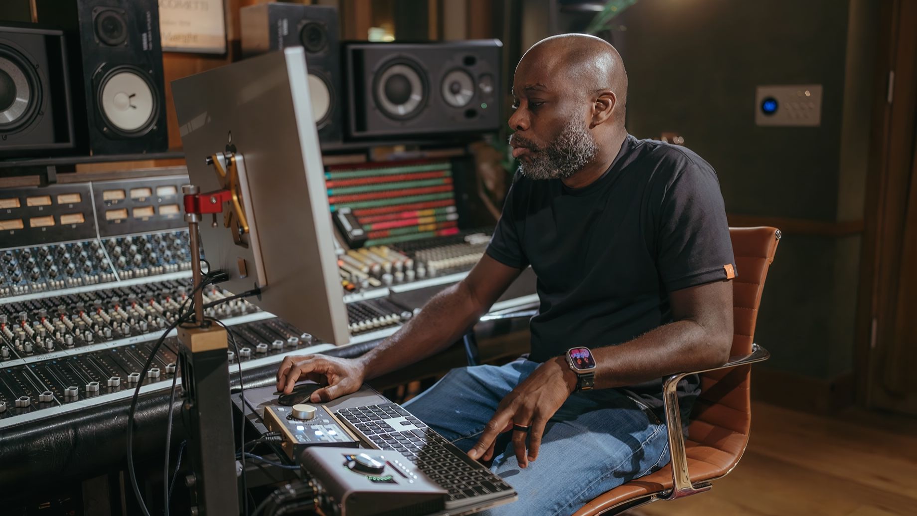 05. Master Bus, Experimentation, Saturation and Lyric Edits смотреть онлайн