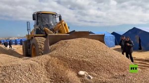 اللجنة المصرية تبدأ تسليم الخيام لـ900 عائلة فلسطينية جنوب غزة