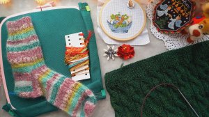 ВЯЗАЛЬНО-ВЫШИВАЛЬНЫЙ ВЛОГ🧶🧶НОВОГОДНИЕ НОСОЧКИ🧶ПОКУПОЧКИ