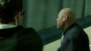 Матрица перезагрузка.Драка Морфеуса с агентом на фуре.