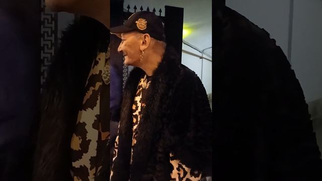 Танцор Майкл запел 🤭😉😄 смотреть онлайн