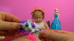 Огромный сюрприз! Видео про игрушки для детей