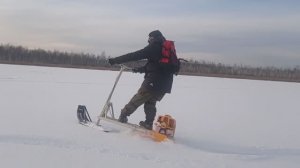 Покатушки на самодельном снегоходе-самокате