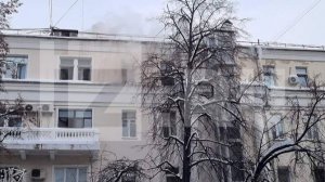 В центре Москвы произошел пожар в пятиэтажном жилом доме