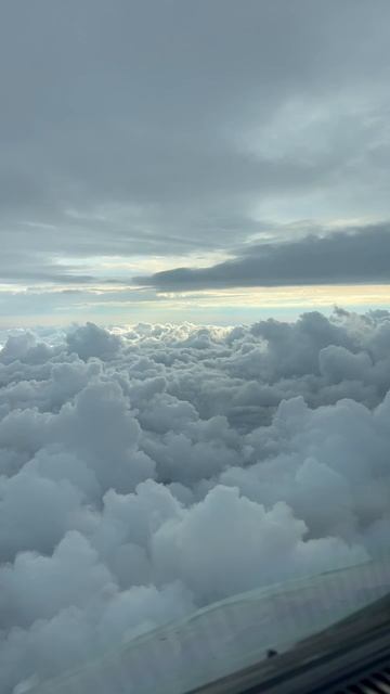 ВИД ИЗ КАБИНЫ ПИЛОТА САМОЛЁТА смотреть онлайн