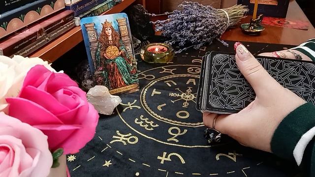 4 КОРОЛЕВЫ,приятное событие на ближайшее время. смотреть онлайн