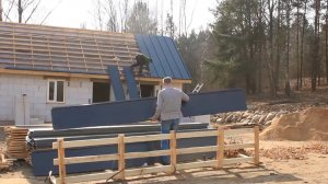 Реконструкция старого фермерского дома в окружении природы | Розетки и крыша сарая