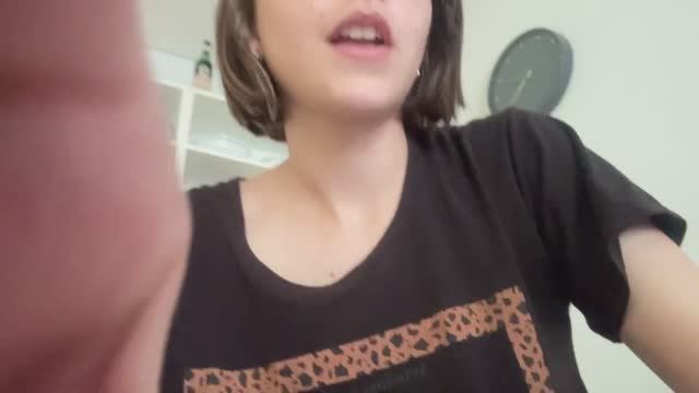 Lofi ASMR camera adjusting & tapping :) смотреть онлайн