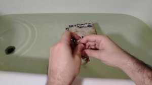 ИНТЕРЕСНАЯ БЛЕСНА ИЗ СССР ЛЫБИДЬ, ЗАВОД СОКОЛ ПРОВЕРЯЕМ ЕЕ ИГРУ В ВАННОЙ.