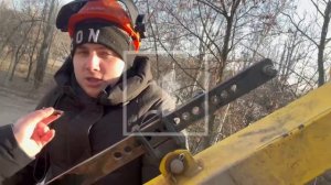 🏞 В ДНР коммунальные службы кронируют и спиливают аварийные деревья!