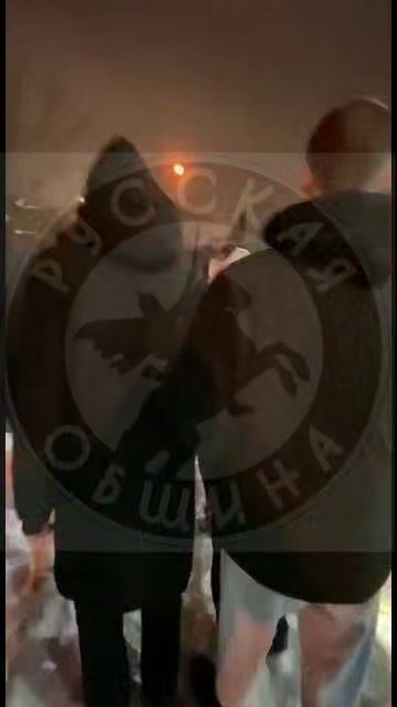 #Россия В Люберцах группа малолетних "иностранных специалистов" в торговом центре удерживали девочку смотреть онлайн