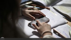 Британские врачи объявили ЧС в области здравоохранения из-за смартфонов у детей