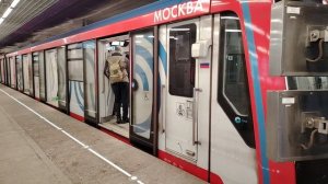 электропоезд 81-775.2 Москва 2024, на станции метро Технопарк