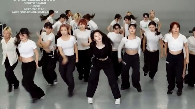 BORN TO BE ITZY MIRRORED смотреть онлайн