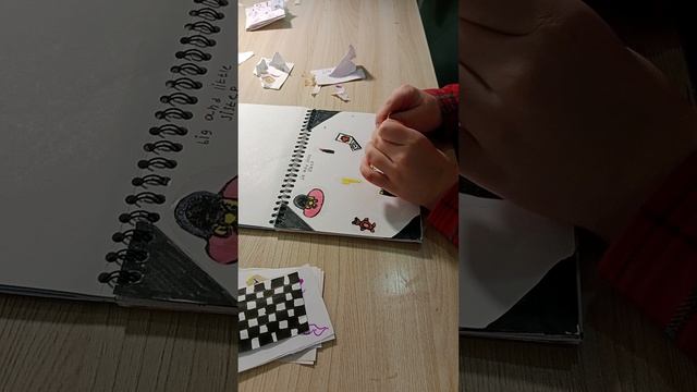 распаковка бумажных сюрпризов смотреть онлайн