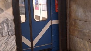 Вид разный,а смысл один - перевозка пассажиров !