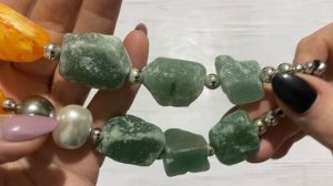Натуральные камни.Бусы и колье.