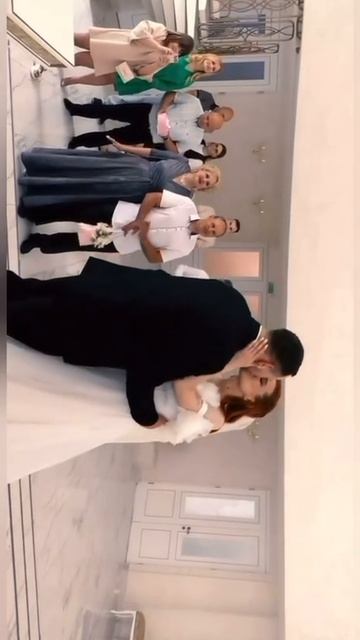 Свадебный видеограф из Минска стал звездой соцсетей. Мужик отснял церемонию за 1300 рублей смотреть онлайн