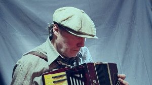 "В парке Чаир"  исп.Валерий Шибанин