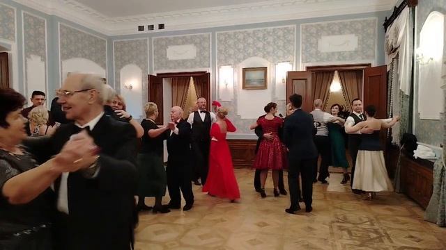 Вальс. Зимний бал в усадьбе Немцевичей Скоки 26год смотреть онлайн