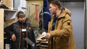 СОТРУДНИКА ЗАДЕРЖАЛИ И УВЕЗЛИ В ОТДЕЛ ЗА ПРИМЕНЕНИЕ ФИЗИЧЕСКОЙ СИЛЫ / ОХРАННА БЫКАНУЛА НЕ НА ТОГО