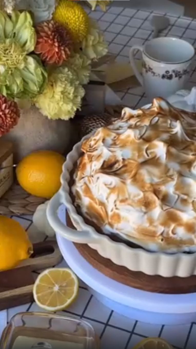 Лимонный тарт с итальянской меренгой 🍋 смотреть онлайн