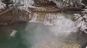 Через несколько минут начнется чин освящения воды на реке Жане.