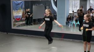 Скороговорка на скакалке. А вам слабо?))