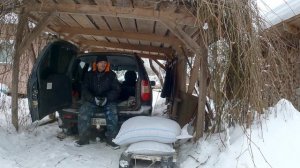 Про 10 лет жизни в деревне и зимняя жизнь и яйцо, спрятанных от лисы кур несушек!