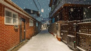 2 HOUR SNOWY NIGHT IN SEOUL 4K ASMR  Bukchon Hanok Village Walking Tour