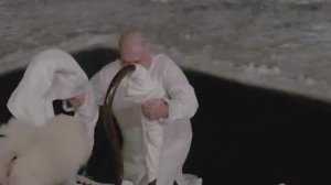 С Крещением! Александр Лукашенко по традиции окунулся в прорубь! 18.01.2026