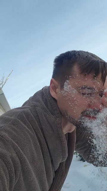 ДОБРОЕ МОРОЗНОЕ УТРО / ЗАКАЛИВАНИЕ / УМЫВАЮСЬ СНЕГОМ / КАК СОХРАНИТЬ ЗДОРОВЬЕ НА ДОЛГИЕ ГОДЫ смотреть онлайн