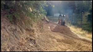 Дорога на участке бульдозером. Процесс и ответы на вопросы(Лесная жизнь в Америке.)