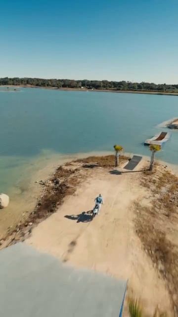 Суперкросс над водой - без права на ошибку Тайлер Берриман   .mp4 смотреть онлайн