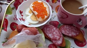 Мой обычный завтрак,но только без икры.