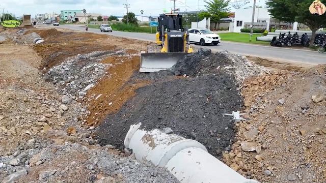 Строительство, засыпка канализационного коллектора, обзор смотреть онлайн