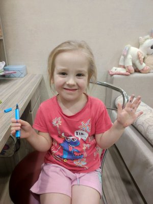 Стримим и делаем задания из Лизиной книжки!😘😍
Лиза учится рисовать и штриховать🥰