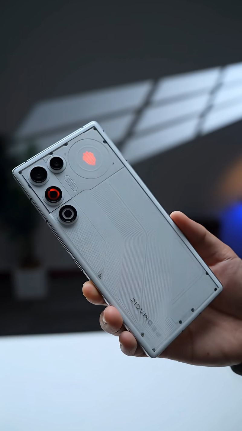 Red Magic 11 Air -ЖИР🏆Первое знакомство с прокаченной ПУШКОЙ из поднебесной #shorts #RedMagic11Air смотреть онлайн