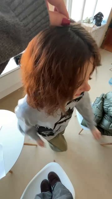 Что там, что-о-о? Повторили ГЛАВНЫЙ корейский тренд из соцсетей. Ну потому-что можем! смотреть онлайн