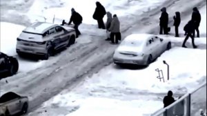 Во Владивостоке бушует снежная стихия 3 камера