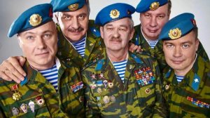 Голубые береты. Уходят парни...