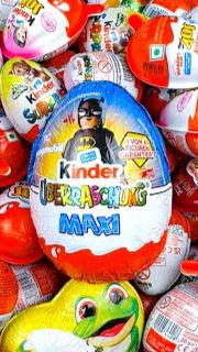 ОТКРЫВАЕМ КИНДЕР СЮРПРИЗЫ!!! смотреть онлайн