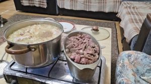 фкусная минутка-прошлошоднее.  молочная рисовая каша,щи,пюрЭ и печень курячья