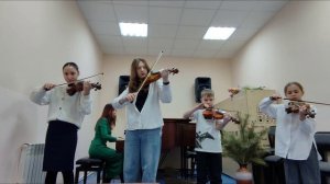 УНП Край дороги ансамбль скрипачей Элегия