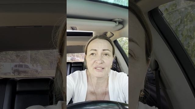 Мама мешает постороить семью! Но ведь нужно уважать родителей. Как быть?
