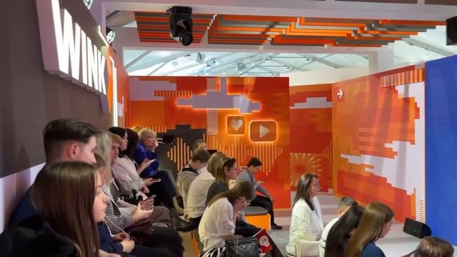 Студенты на ВДНХ