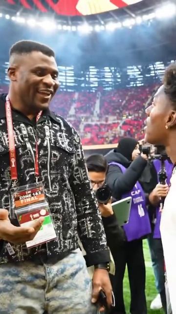 Фрэнсис Нганну пробил пресс блогеру IShowSpeed смотреть онлайн